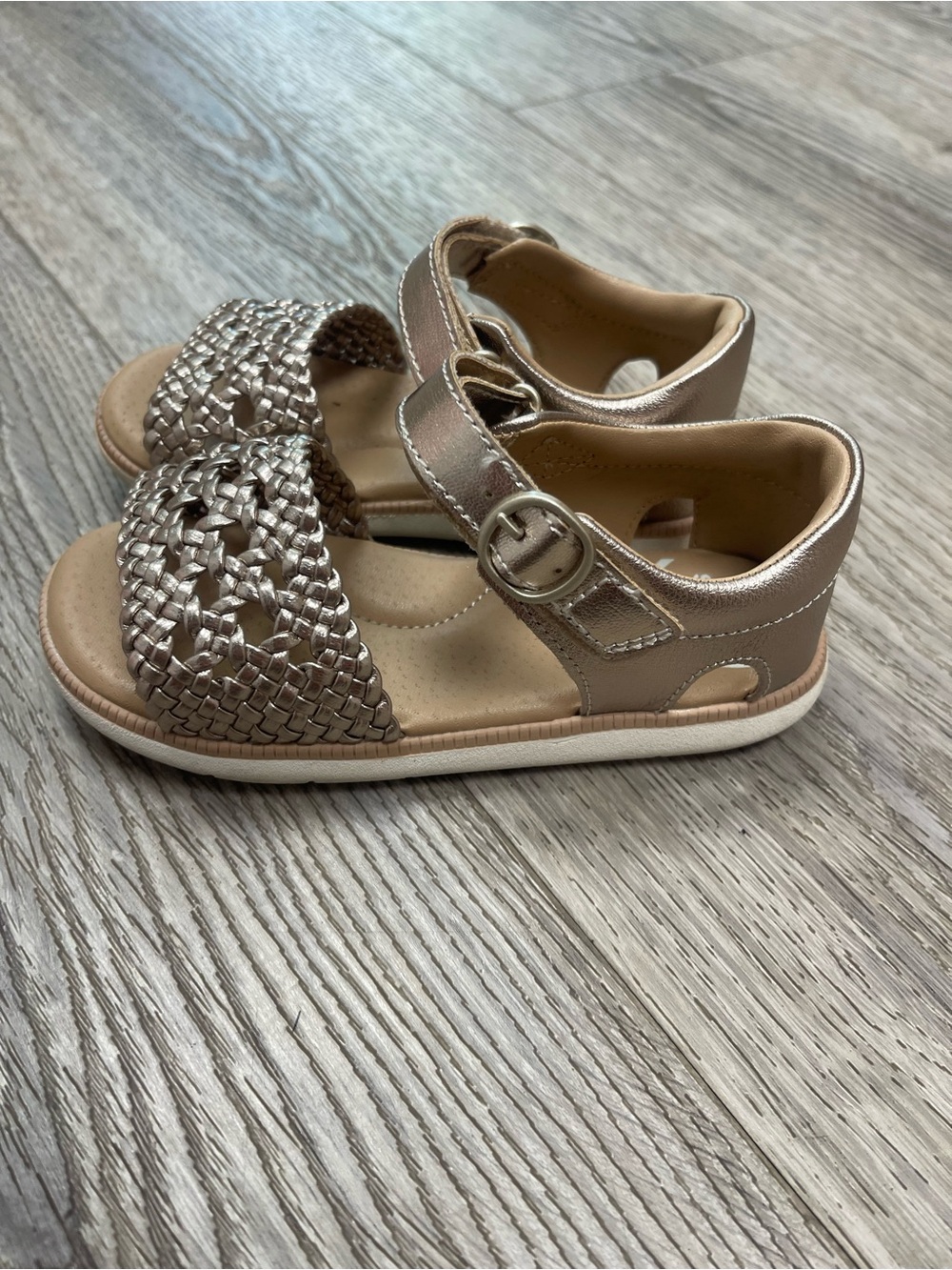 Stride Rite Girls Metallic Woven Sandals - Champagne